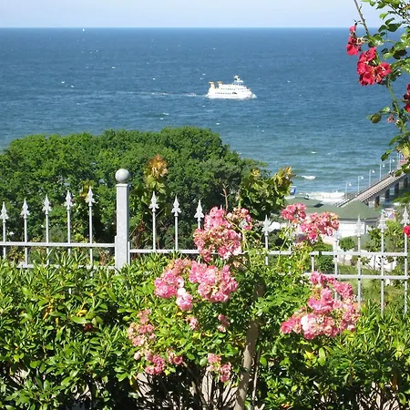 Kur- Und Wellness Monchgut 4*